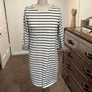 Boden cream/navy striped T-shirt dress w/turn-back 3/4-length sleeves. Size 8.